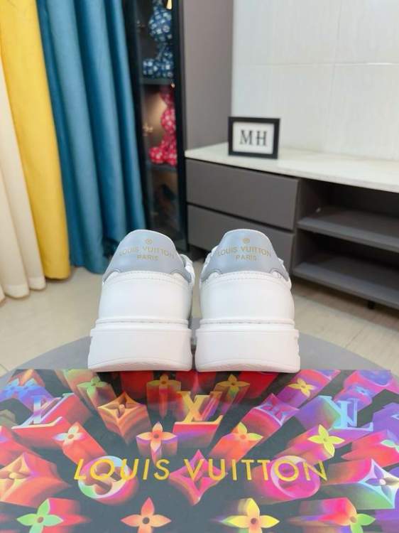 Picture of Louis Vuitton Shoes _SKULVsz38-44mnf073017242